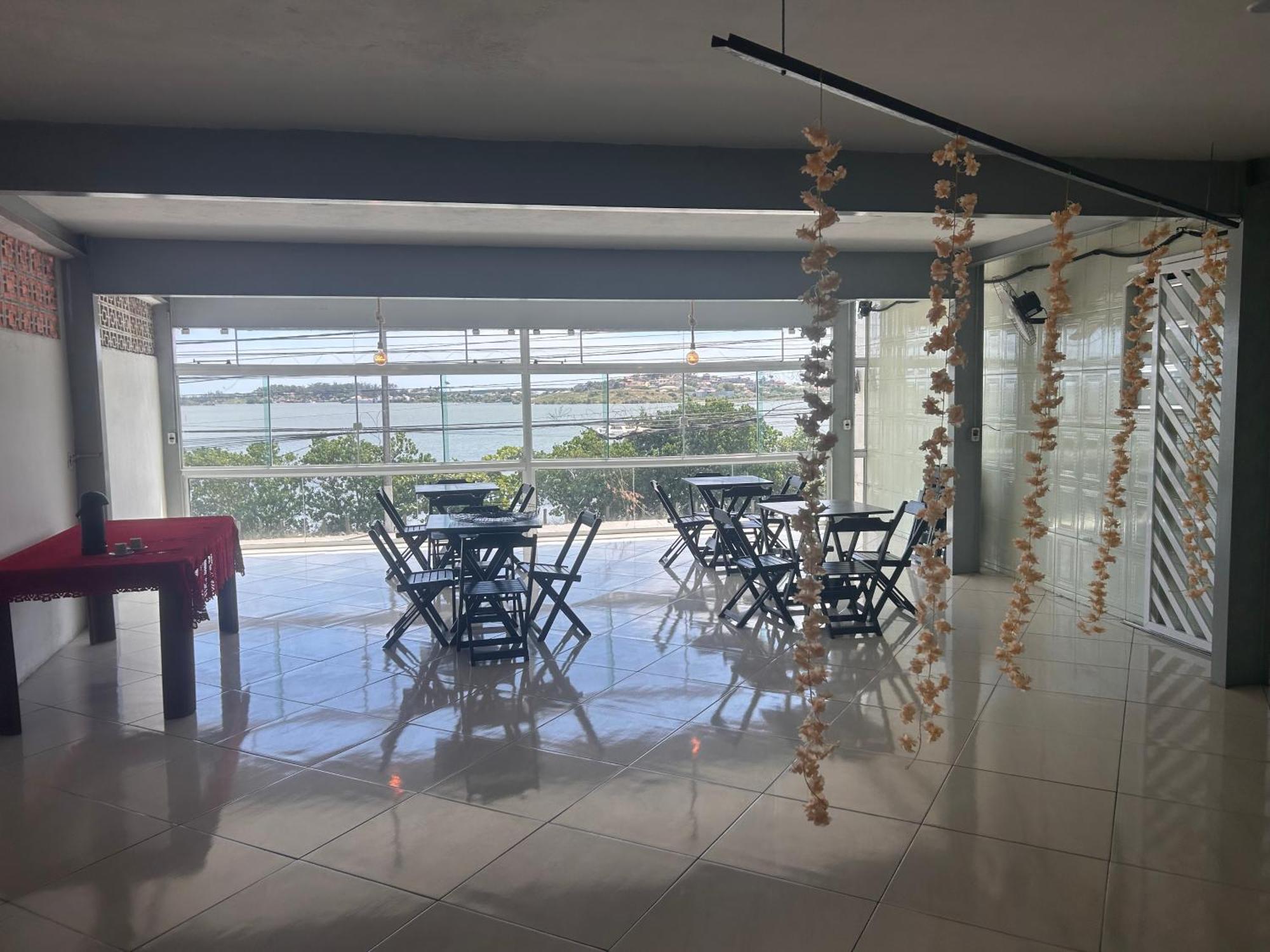 Em Inn Cabo Frío